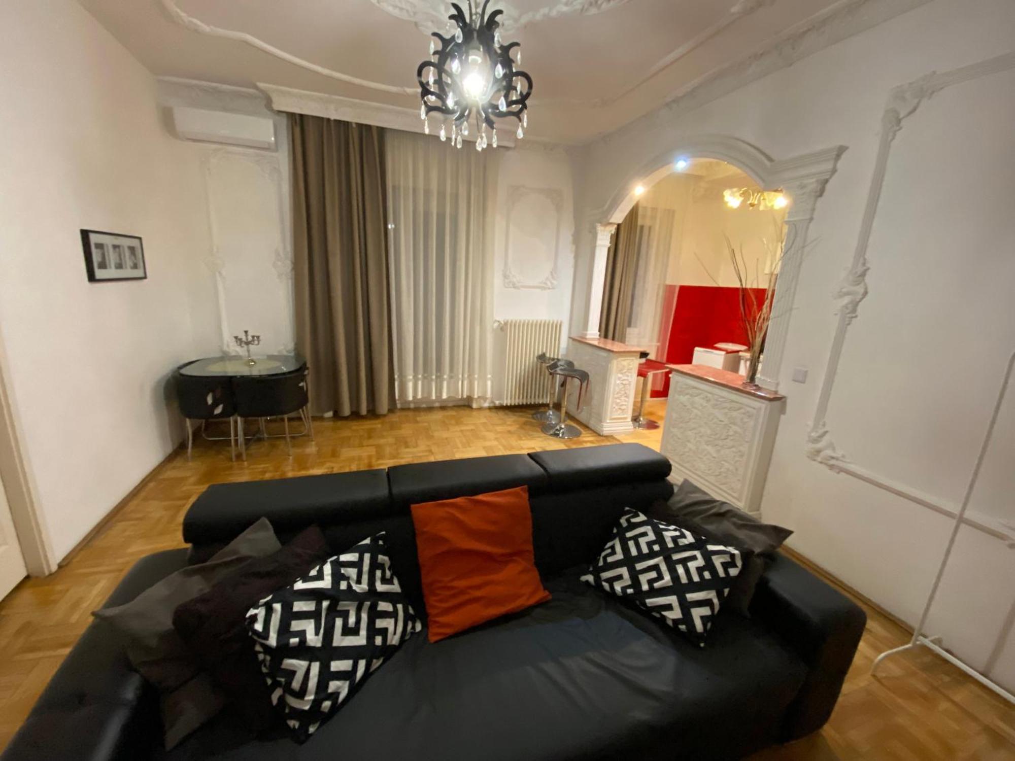 Apartment With Balcony And Ac Next To Danube Budapest Kültér fotó