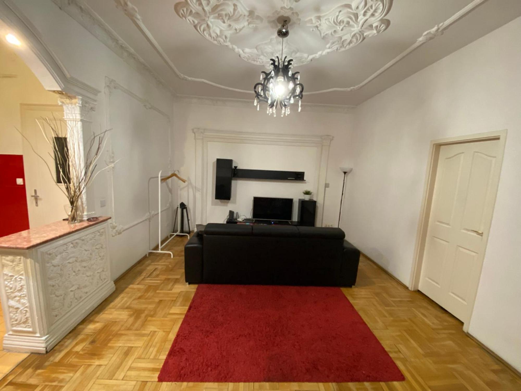 Apartment With Balcony And Ac Next To Danube Budapest Kültér fotó