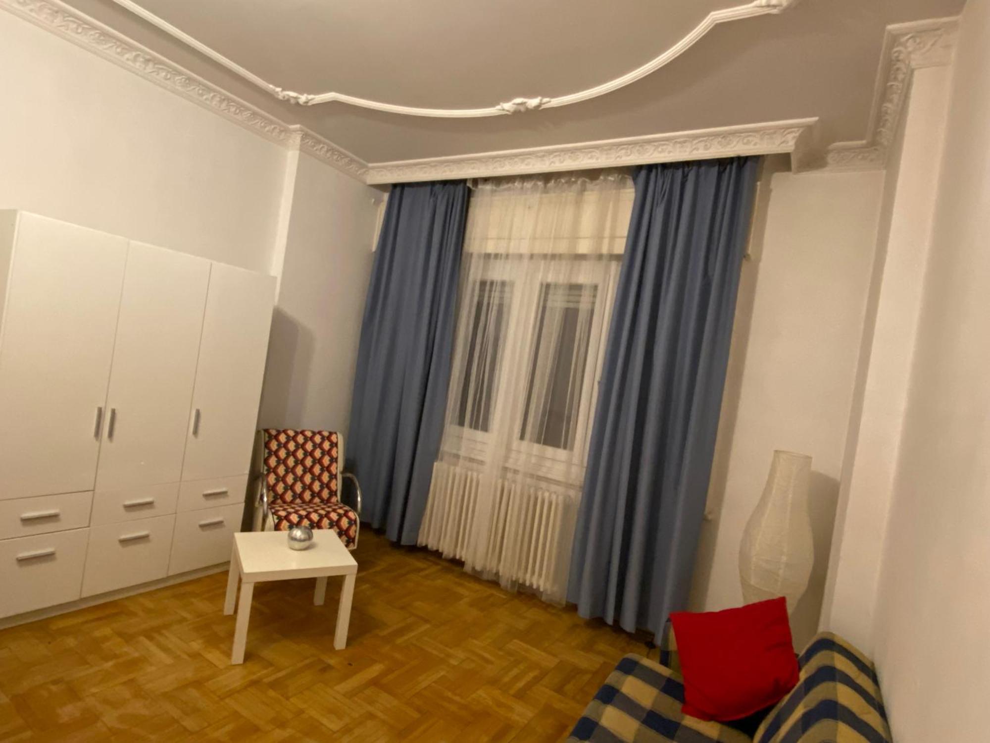 Apartment With Balcony And Ac Next To Danube Budapest Kültér fotó