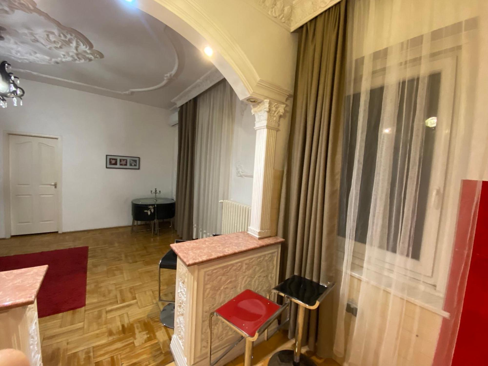 Apartment With Balcony And Ac Next To Danube Budapest Kültér fotó