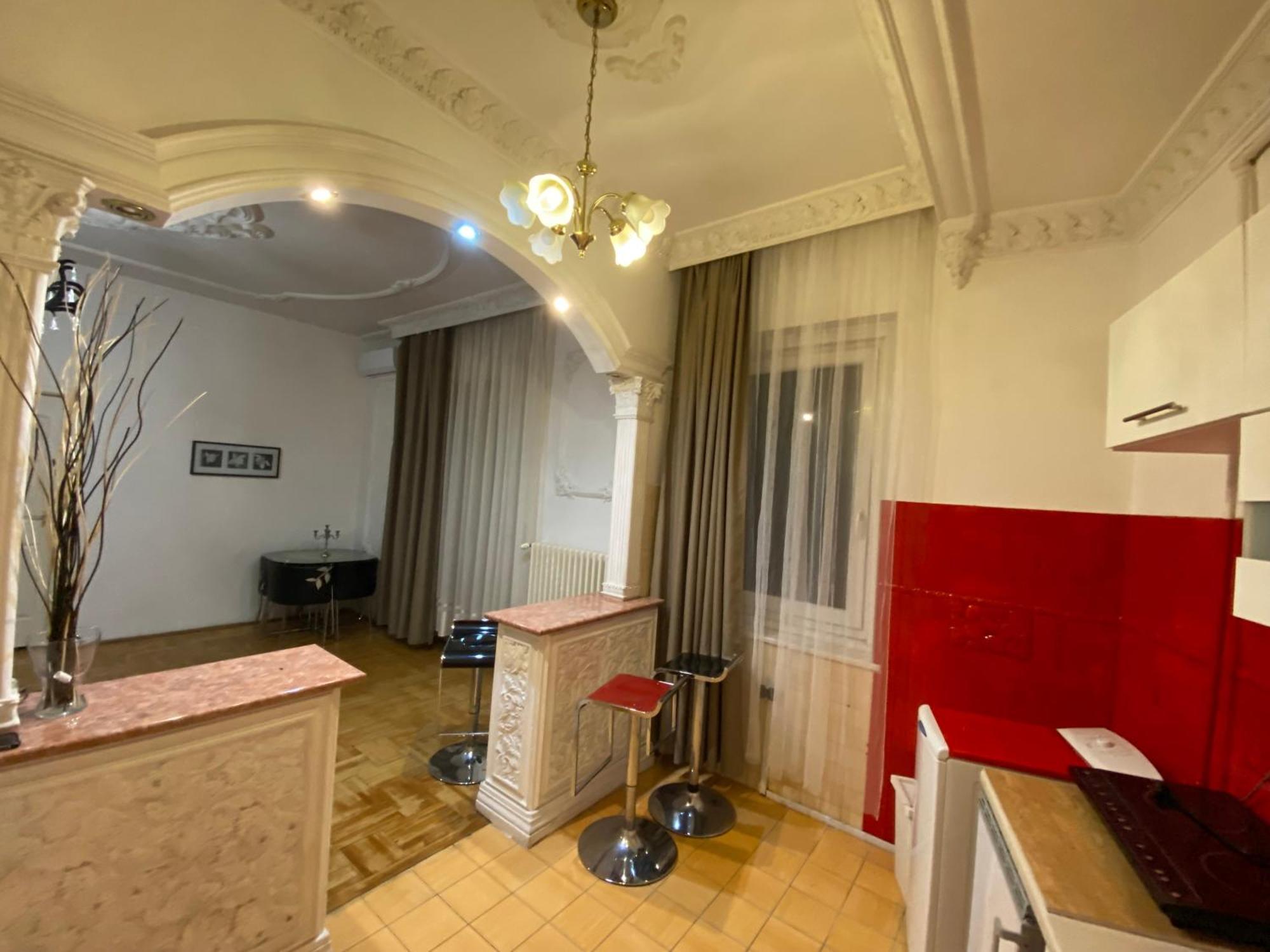 Apartment With Balcony And Ac Next To Danube Budapest Kültér fotó